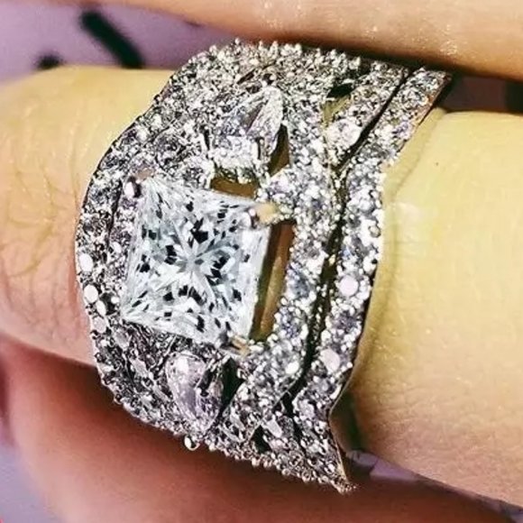 NEW 18K White Gold Princess Cut Diamond 3PC Ring x - Picture 8 of 15